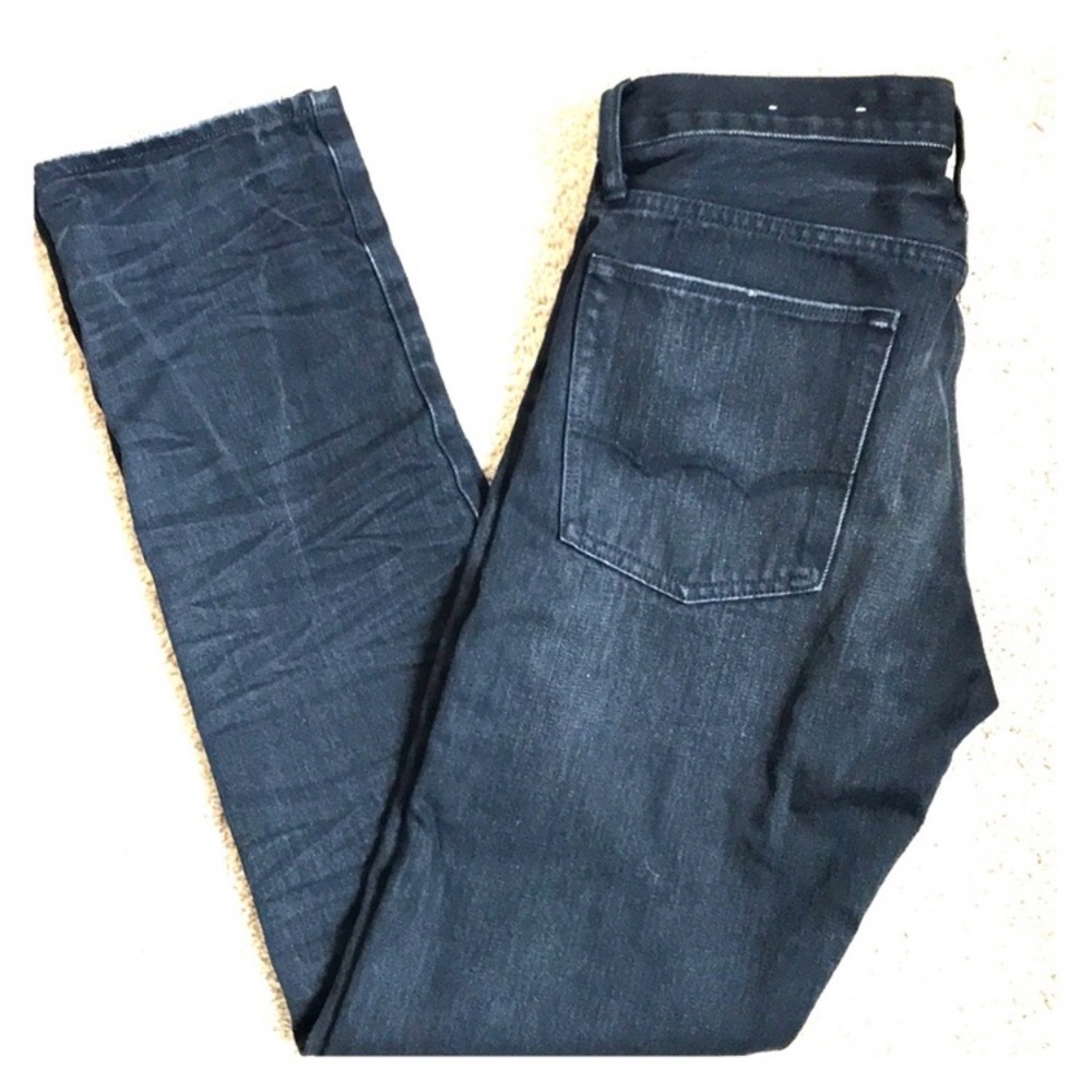 American Eagle High Waisted Jeans (size 30)